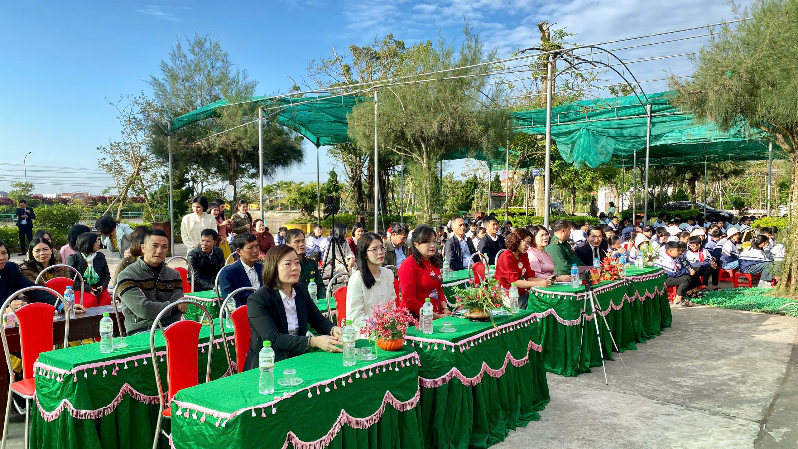 CHÀO MỪNG KỶ NIỆM 43 NĂM NGÀY NHÀ GIÁO VIỆT NAM ( 20/11/1982 – 20/11/2025) VÀ HỘI DIỄN VĂN NGHỆ